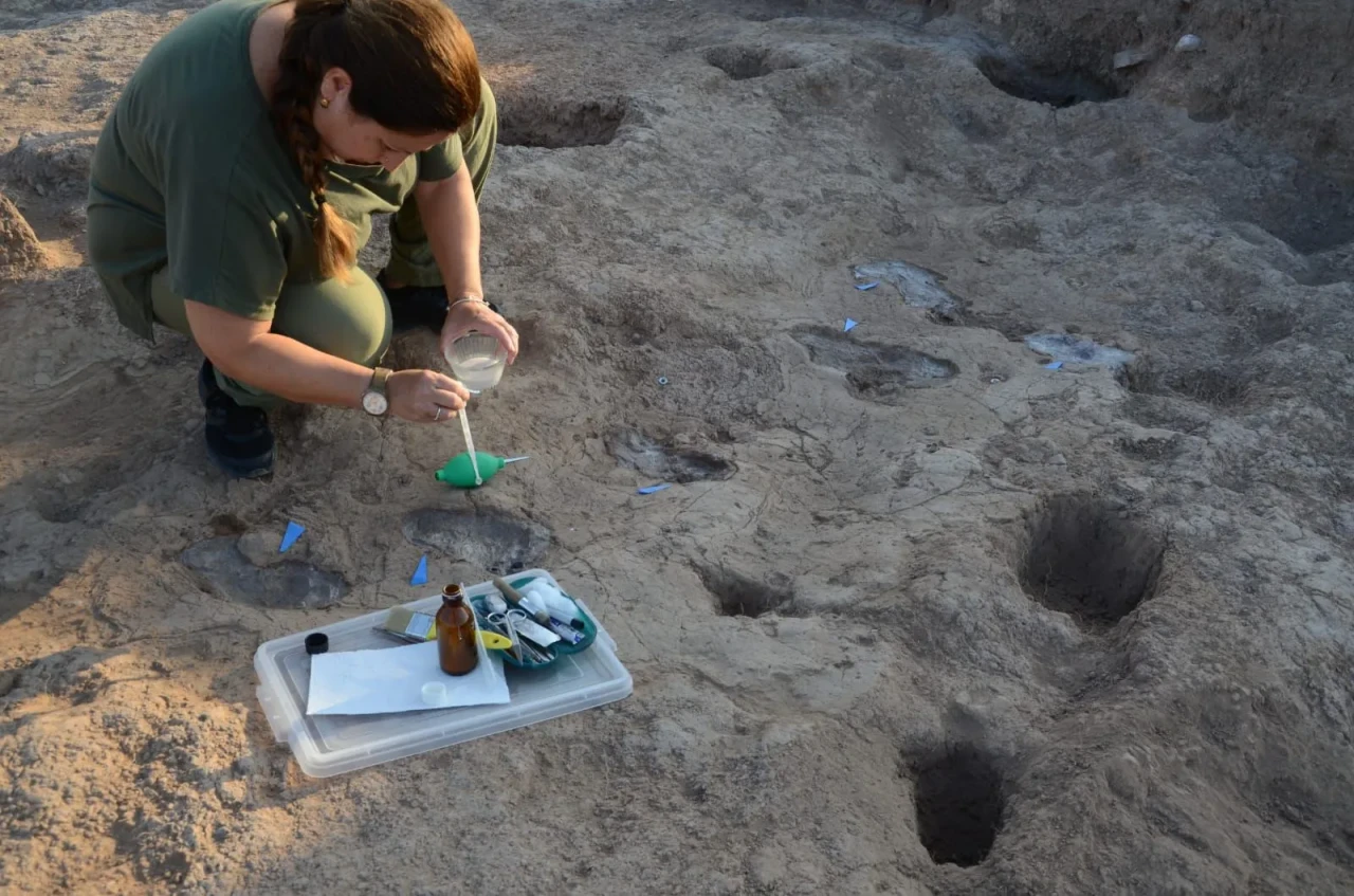 7 bin yıllık ayak izleri Hatay’da gün yüzüne çıktı