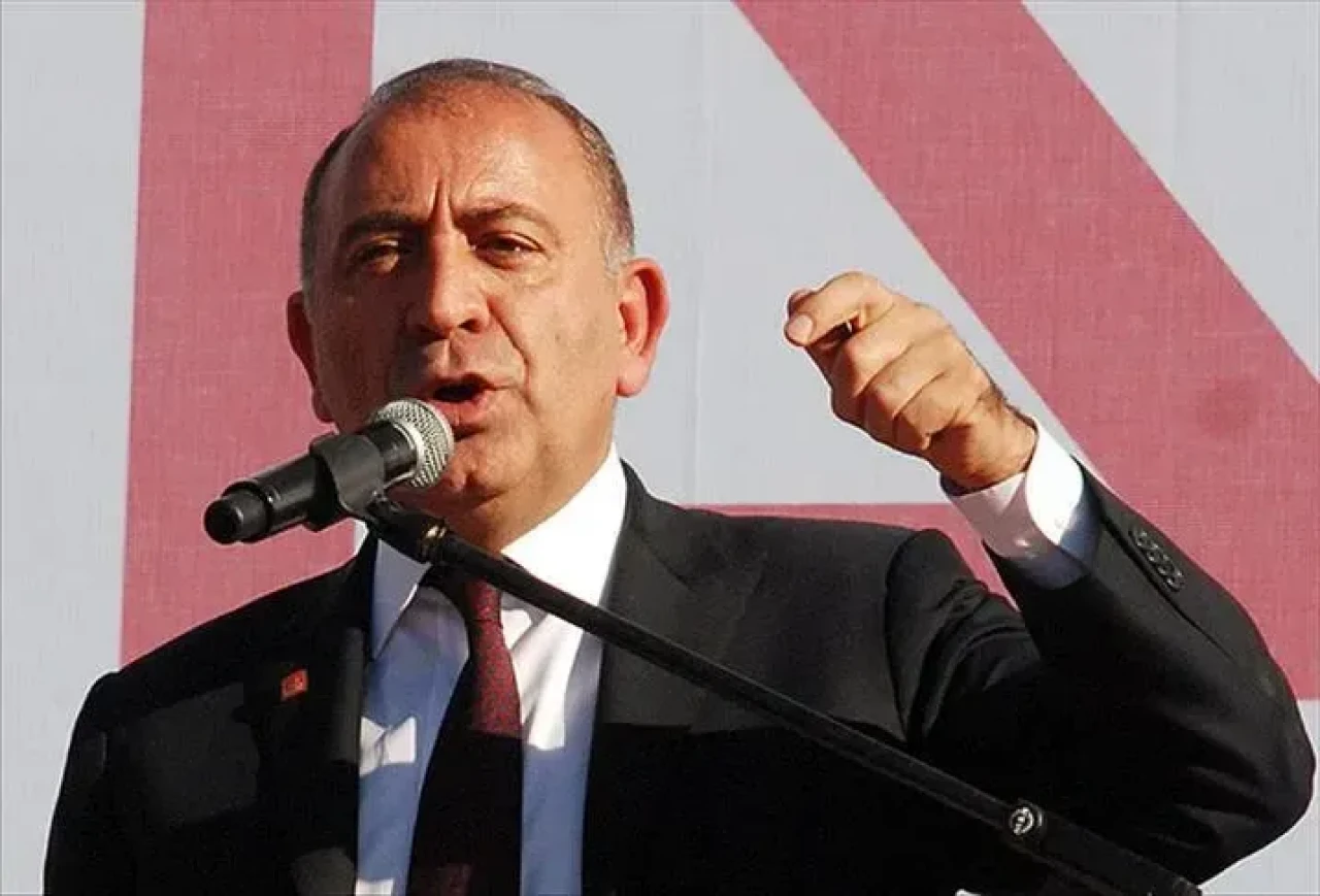 Gürsel Tekin kimdir, kaç yaşında, aslen nereli, mesleği nedir, hangi partiden? Hayatı ve biyografisi