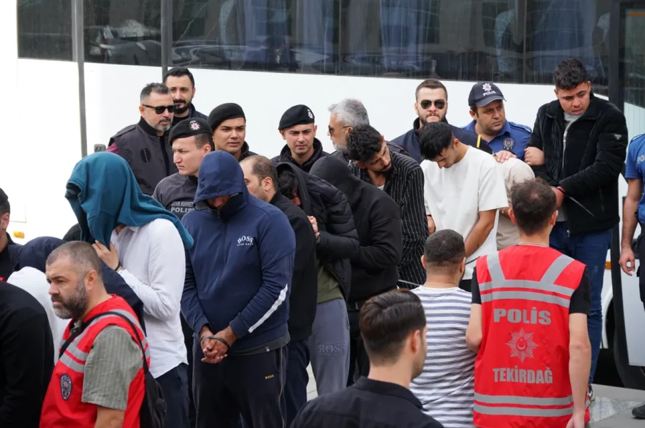 Yüksek kazanç vaadiyle milyonları vurdular: 41 kişi tutuklandı