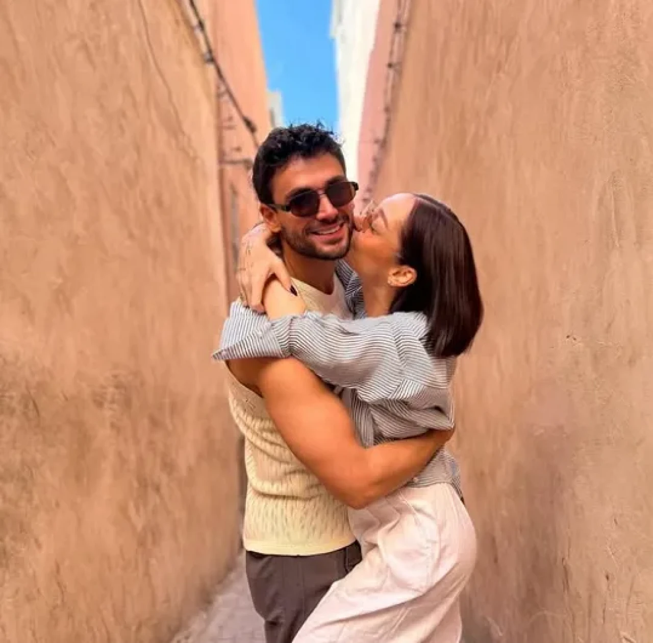 Ünlü oyuncu ve sevgilisi evlerinde soyuldular!