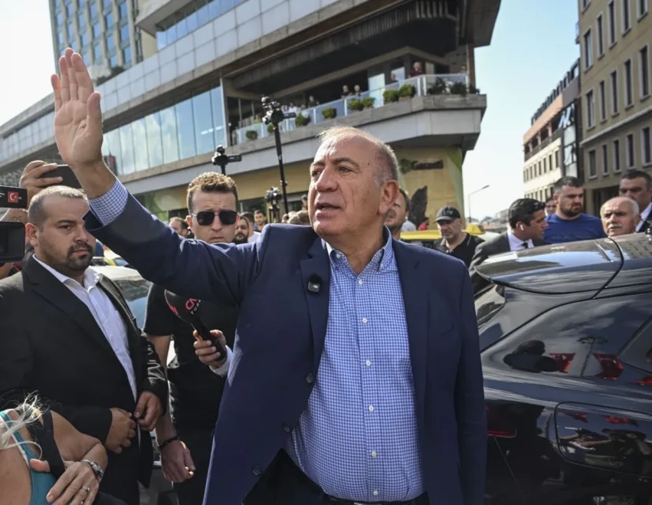 CHP’nin 102. yılında Özgür Özel Taksim’de olacak, gözler Gürsel Tekin’de