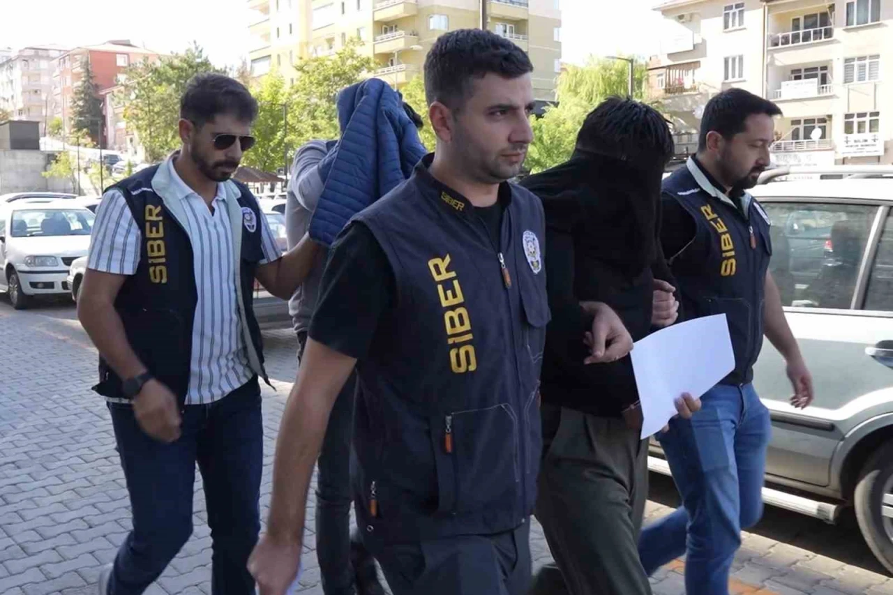 Yasa dışı bahis şebekesi çökertildi: Müşteri hizmetleri gibi çalışan "dış finans evi" deşifre edildi