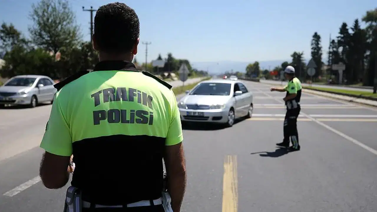 Trafik Kanunu Meclis’ten geçti mi, 180 bin TL ceza hangi ihlale verilecek, yeni trafik cezaları ne kadar oldu?