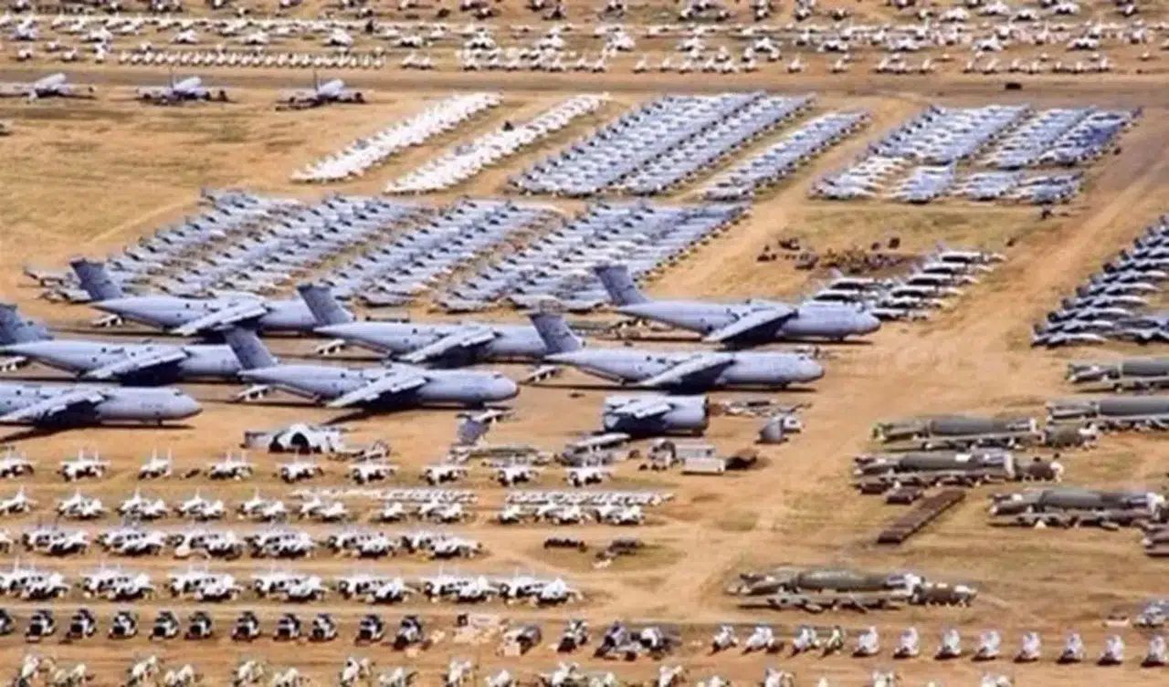 İran’ın Yeni Füze Saldırısı Dalgası Neleri Hedef Aldı? Bahreyn ve Umman Neden Listede?