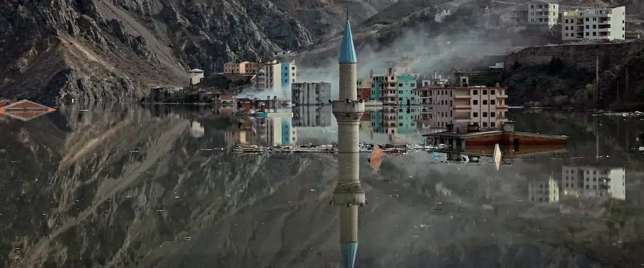 Serra Yılmaz’ın 'Sevgili İstanbul'u İtalya’da Çok Satanlar Listesinde!