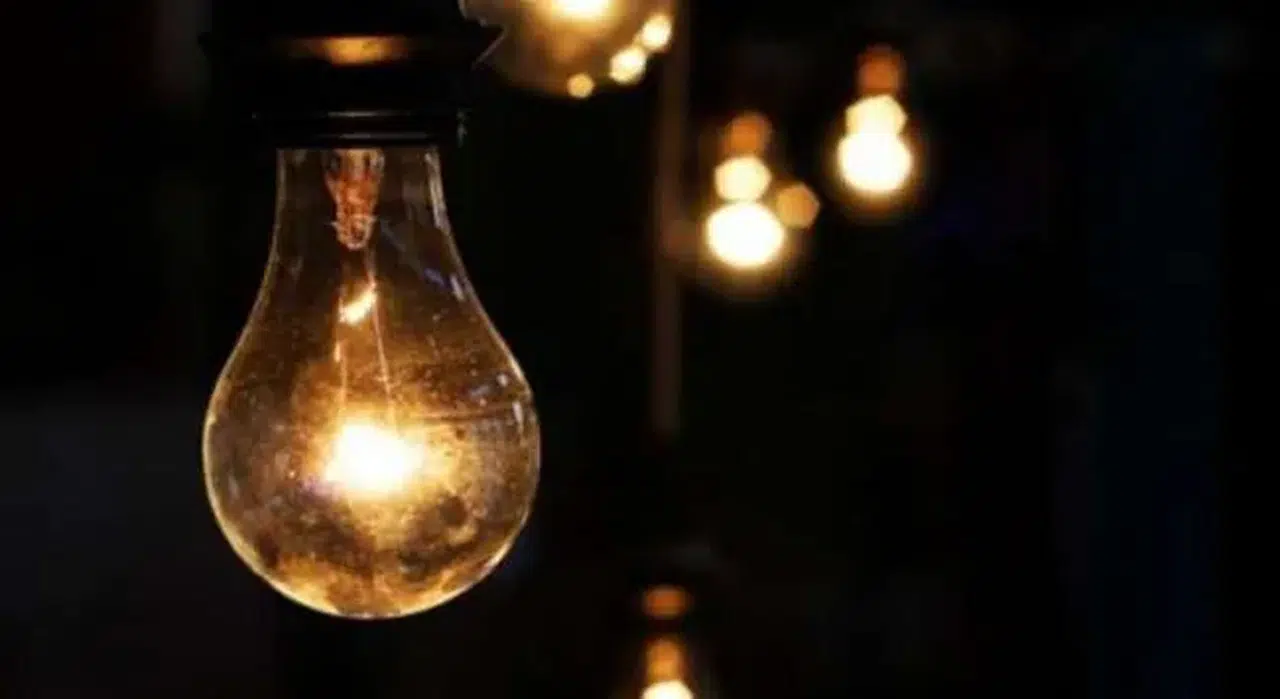 29 Nisan İstanbul elektrik kesintisi listesi açıklandı mı? Hangi ilçeler etkilendi, kaç saat sürecek, ne zaman gelecek?