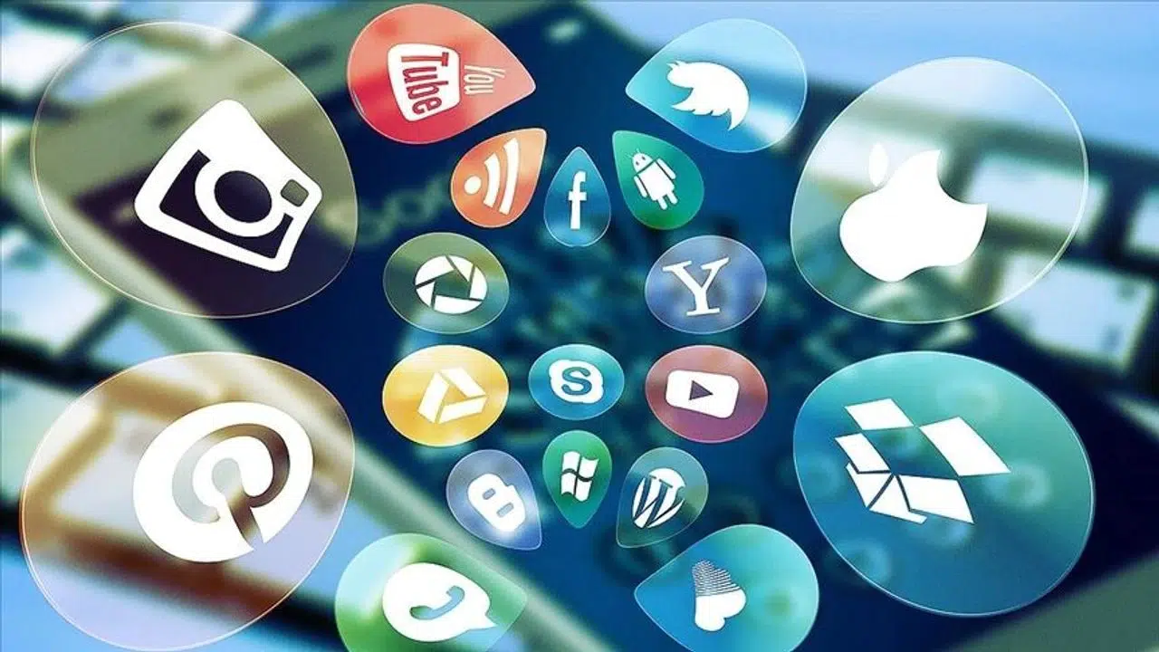 15 YAŞ ALTINA SOSYAL MEDYA YASAĞI GELDİ Mİ? Meclisten geçti mi, kimleri kapsıyor, ne zaman yürürlüğe girecek?