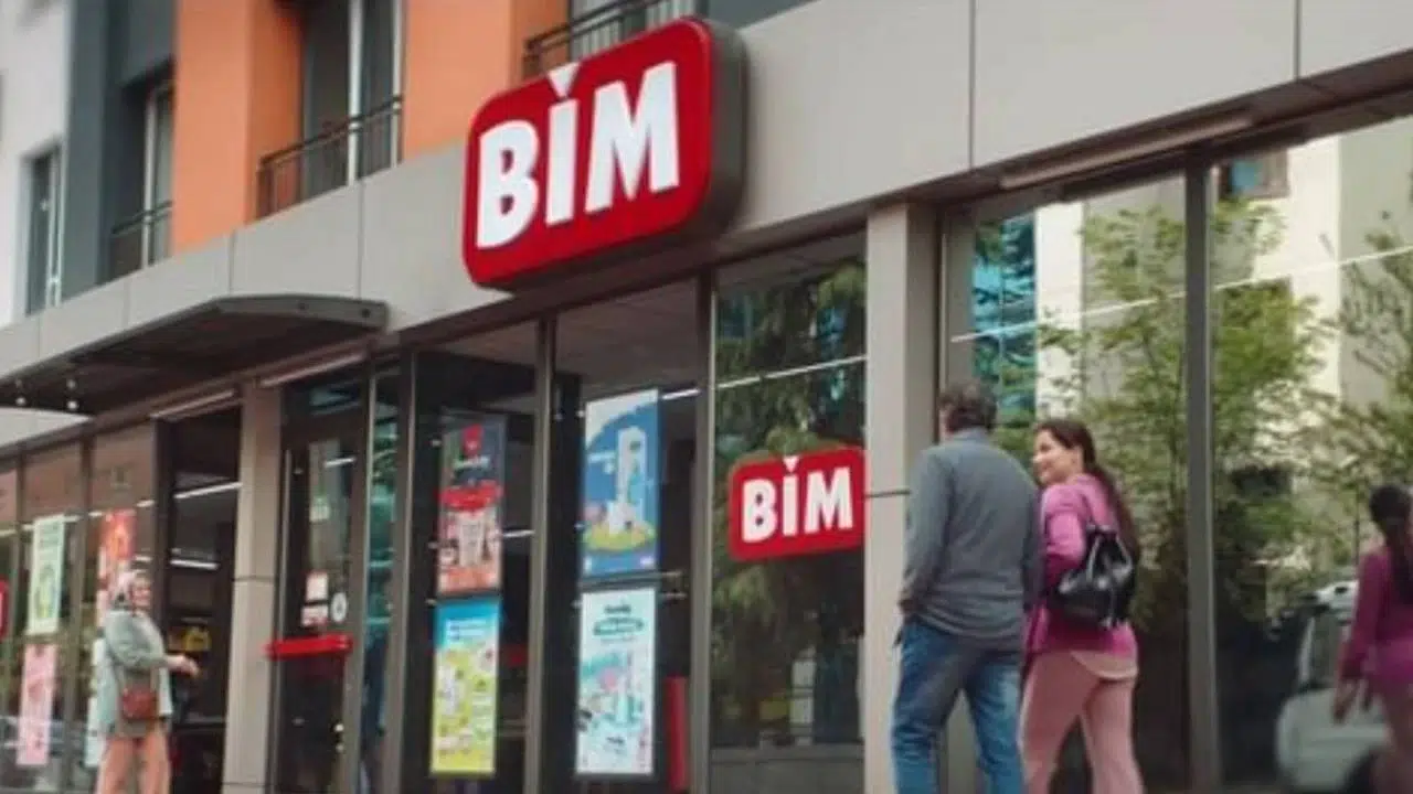 BİM 24 Nisan 2026 kataloğu aktüel ürünler listesinde neler var? İşte Stanley termos, TCL klima ve çadır fiyatları