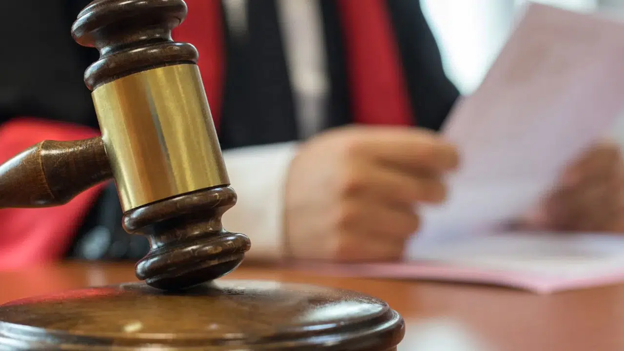 İBB DAVASINDA TAHLİYE EDİLEN 18 KİŞİ KİM? Listede kimler var, karar neden alındı, dava ne zaman sürecek?