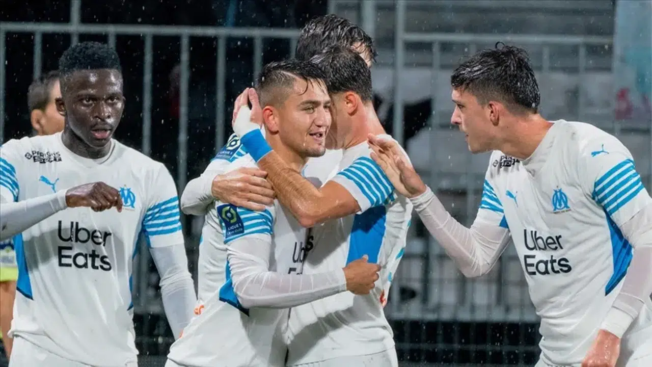 Marsilya'da finansal kriz: Kulüp tüm futbolcularını satış listesine çıkardı!