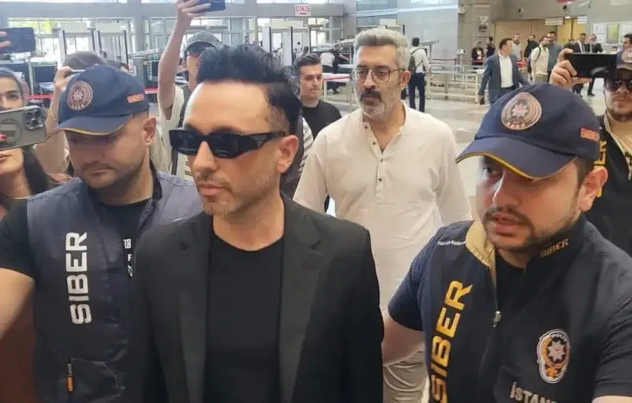 Mabel Matiz'in Perperişan Şarkısı Neden Tartışıldı?