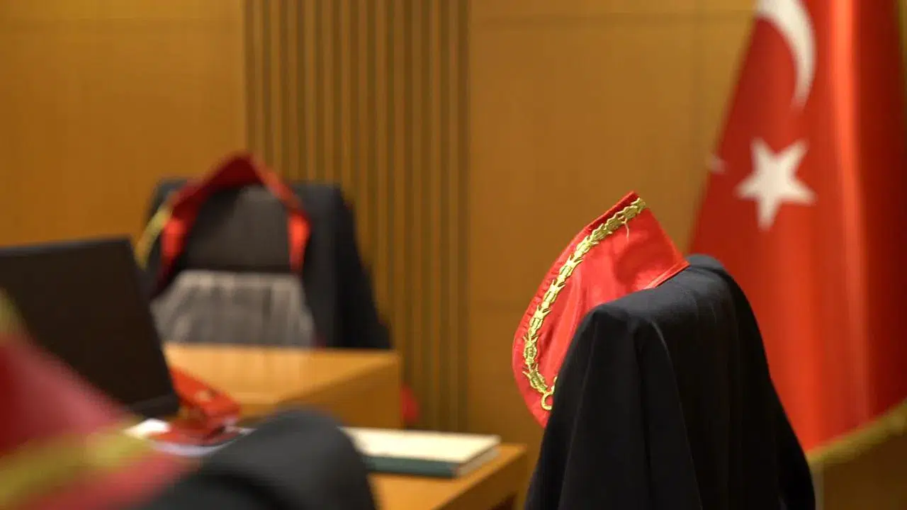 12. Yargı paketi mecliste: Dosyayı bilirkişiye paslayan hakim ve savcıya ceza dönemi!