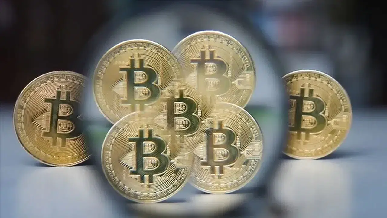 Piyasalarda rüzgar yön değiştirdi: Lider Kripto para Bitcoin yeniden yükselişte