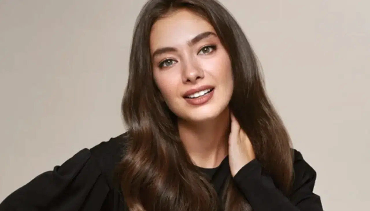 Neslihan Atagül'ün yeni dizisi ne zaman başlıyor? Hangi projede rol alacak ve setlere ne zaman dönüyor, oğlu Aziz kimdir, kaç yaşında?