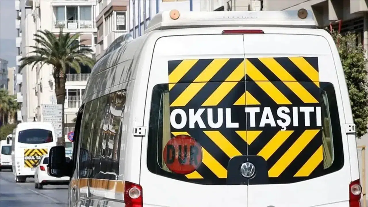 İzmir UKOME okul servis ücretleri ne kadar, 2026-2027 tarife listesi ne, 0-3 km kaç TL, kardeş indirimi var mı?
