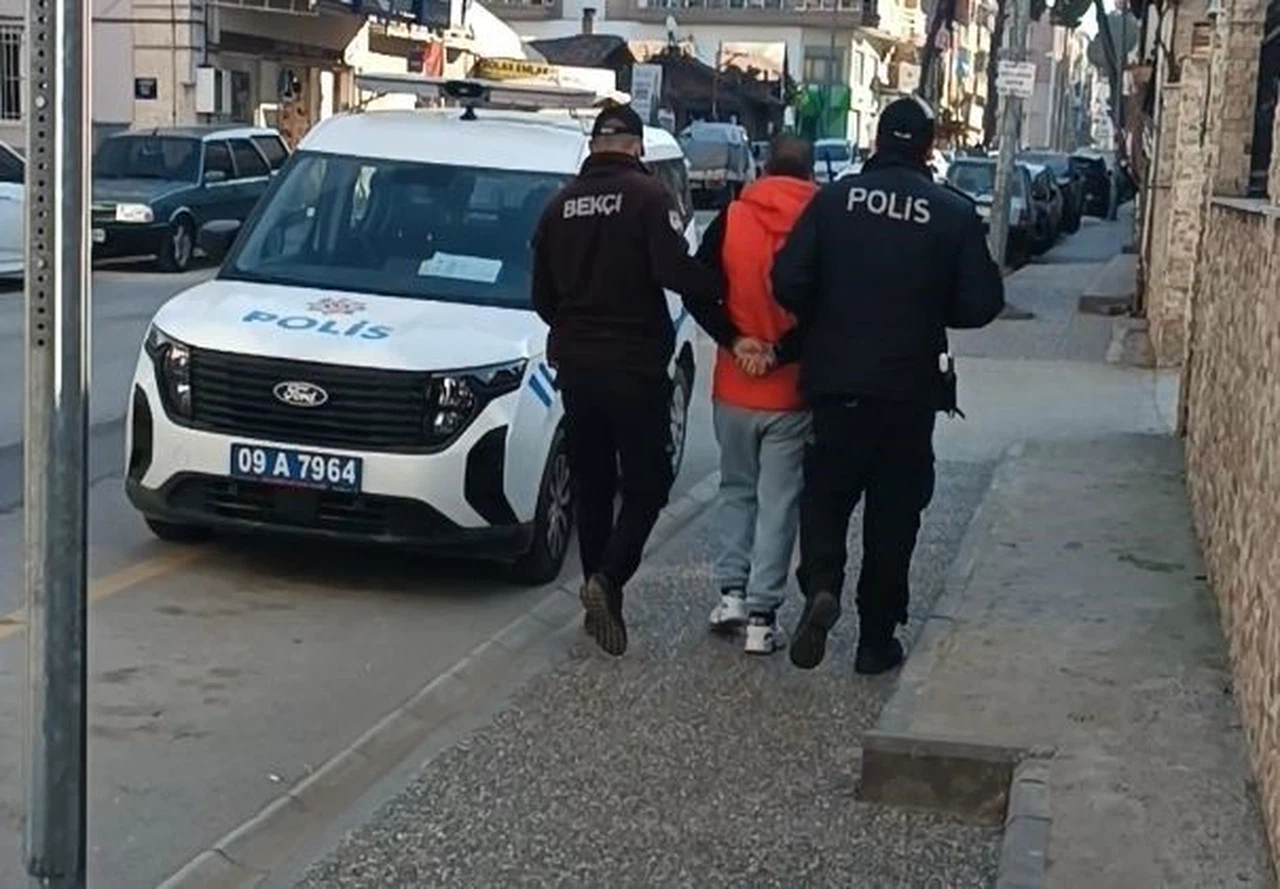 Tartıştığı kişiyi pompalı tüfek ile vurdu, polisten kaçamadı