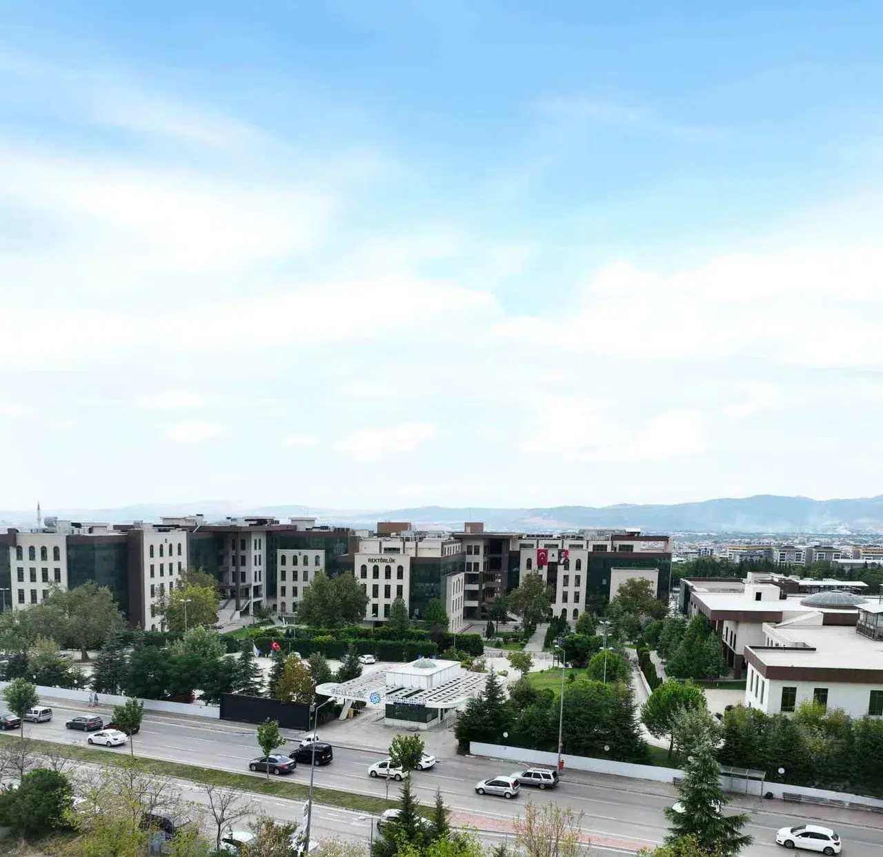 BTÜ'den 9 akademisyen dünya bilim insanları listesine girdi