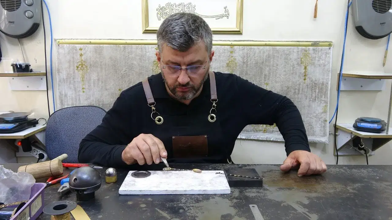 Görenler gözlerine inanamadı: Kilis’teki atölyede yapılan o eser 35 bin TL’ye satıldı!