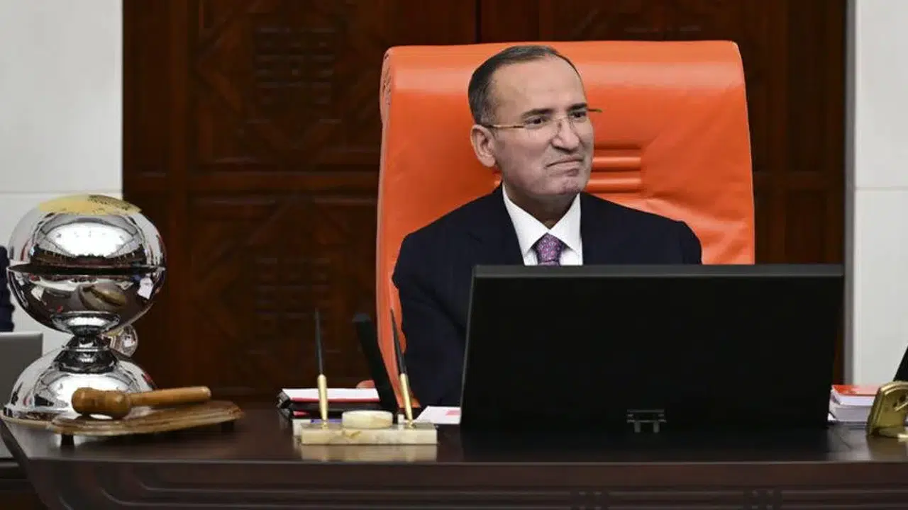 Meclis'te sürpriz istifa: Bekir Bozdağ TBMM Başkanvekilliğini bıraktı