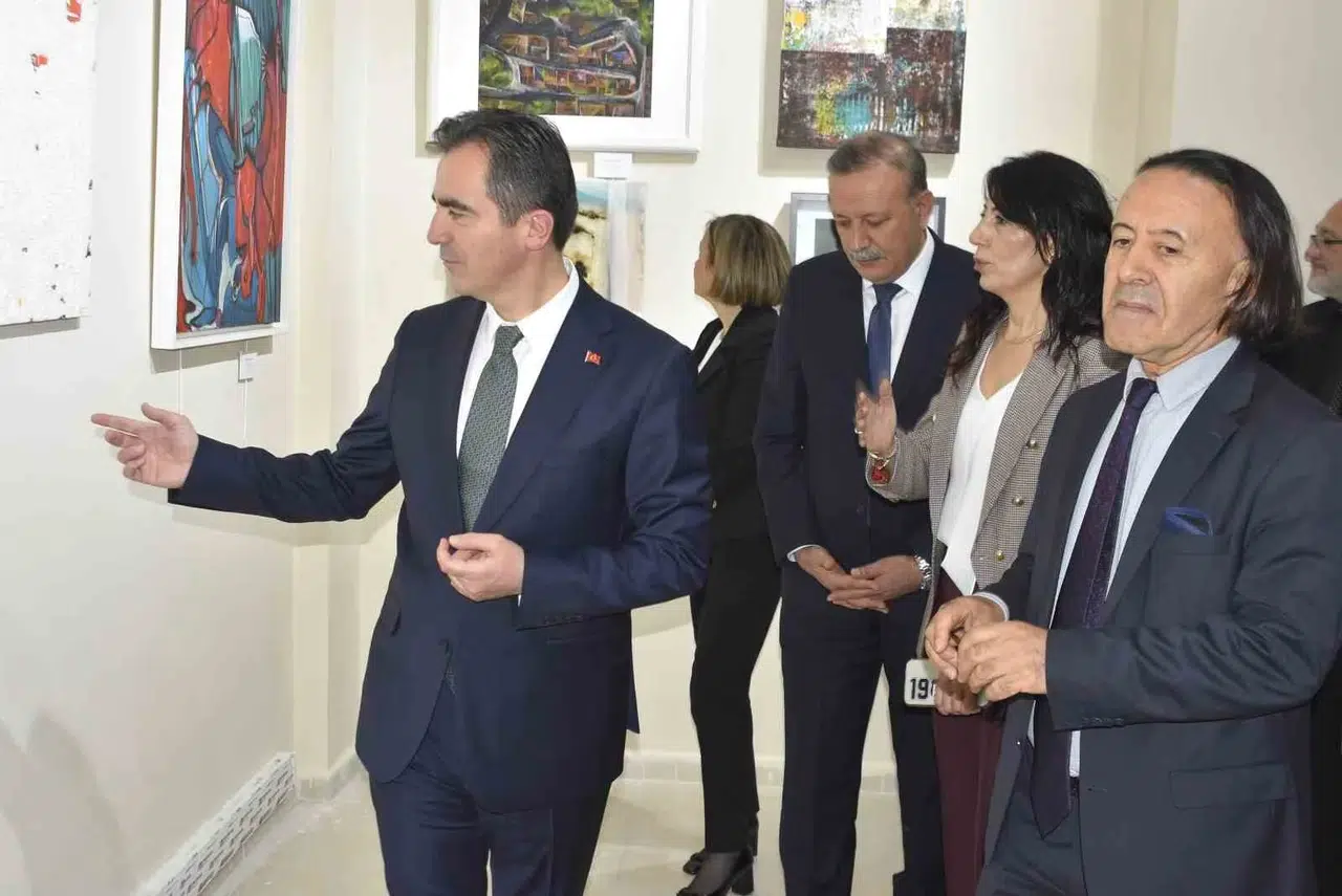 Bitlis’te sanat rüzgarı: 25 üniversite tek bir çatı altında buluştu