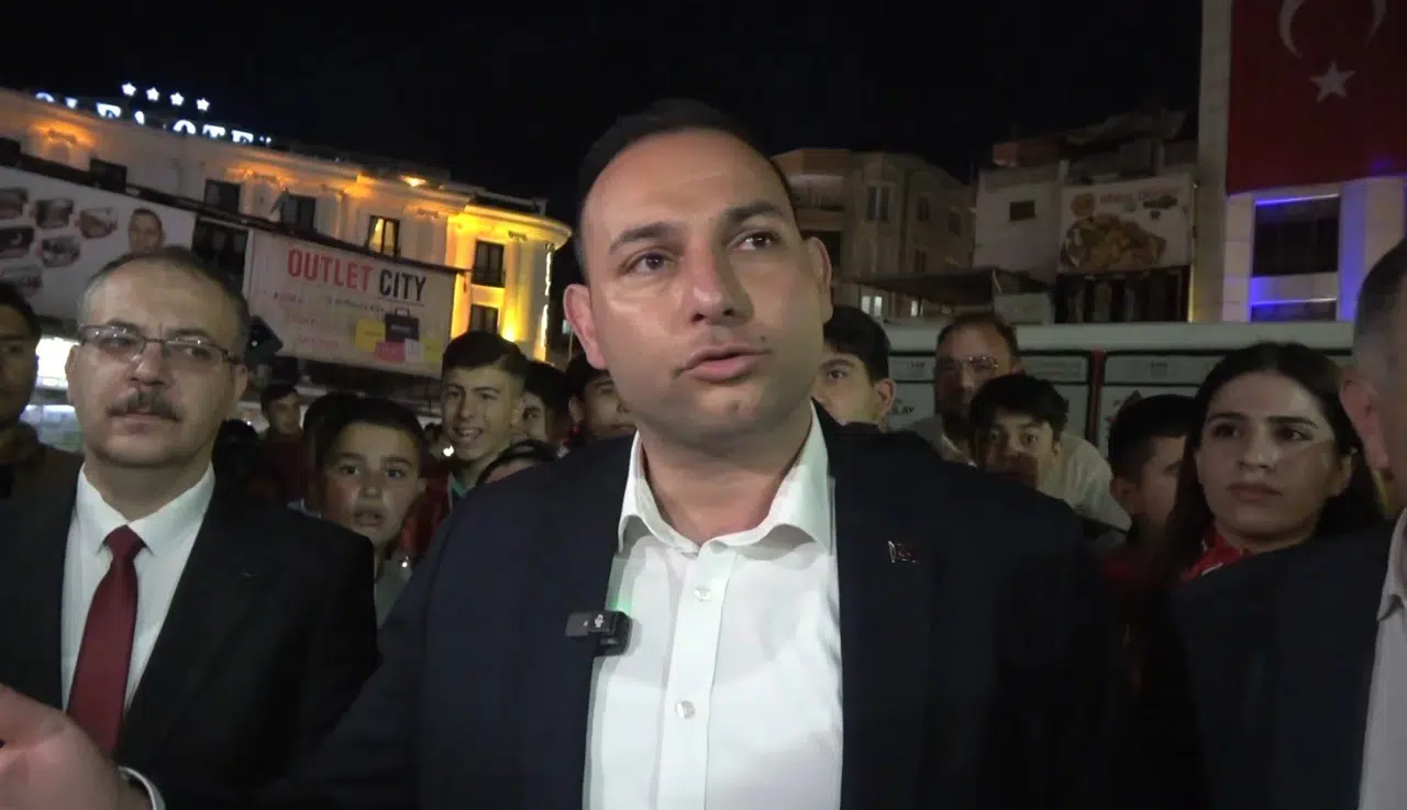 Kilis'te 19 Mayıs sitemi: Vekillerin yokluğu dikkat çekti