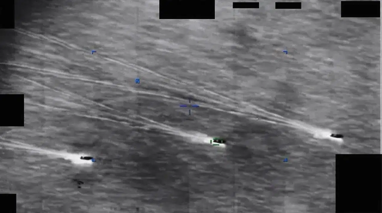 Pentagon'dan UFO hamlesi: Gizemli görüntüler ve istihbarat raporları gün yüzüne çıktı