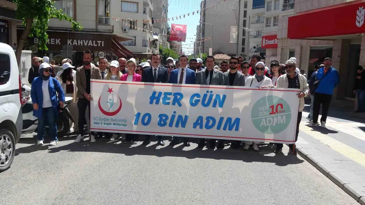 Kilis’te adımlar sağlık için atıldı: 10 bin adım hedefiyle meydanlara indiler