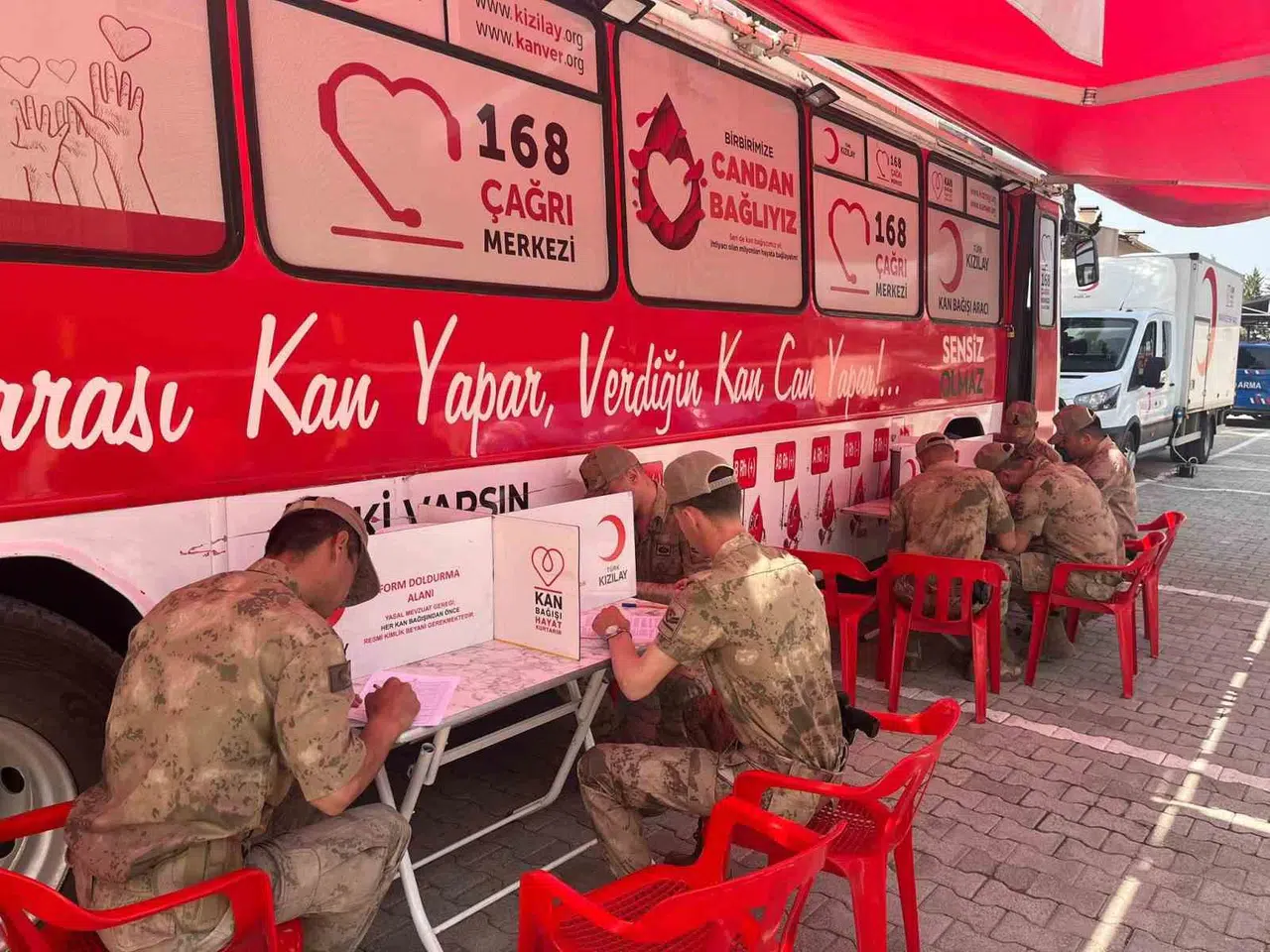 Mehmetçikten hayata can suyu: Kilis’te örnek dayanışma