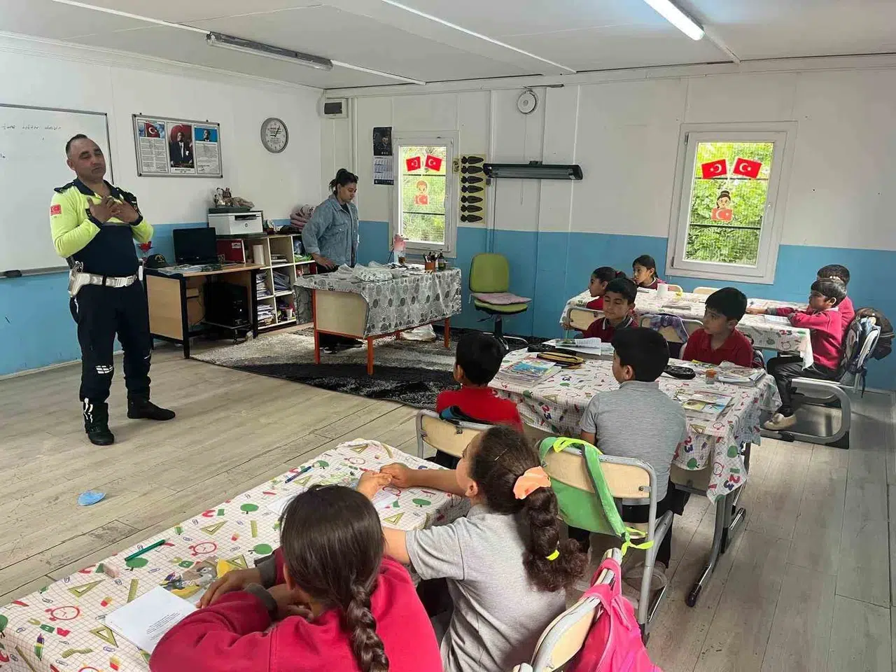 Geleceğin sürücüleri için sahaya indiler: Kilis’te hem eğitim hem denetim mesaisi