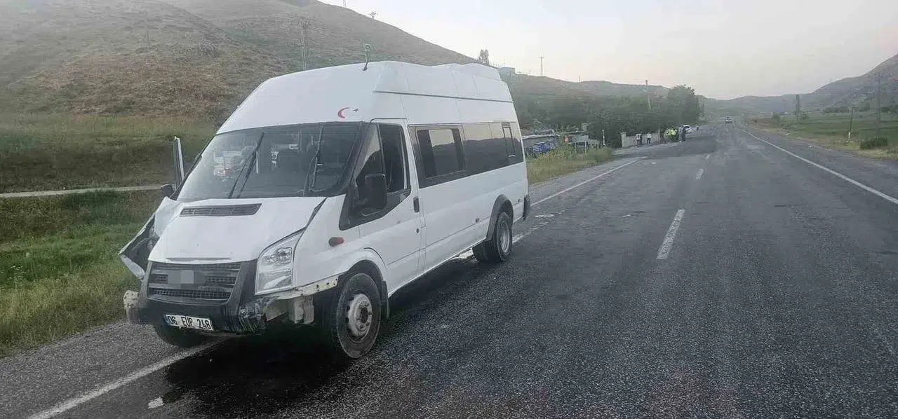 Bitlis’te trafik kazasında 5 kişi yaralandı