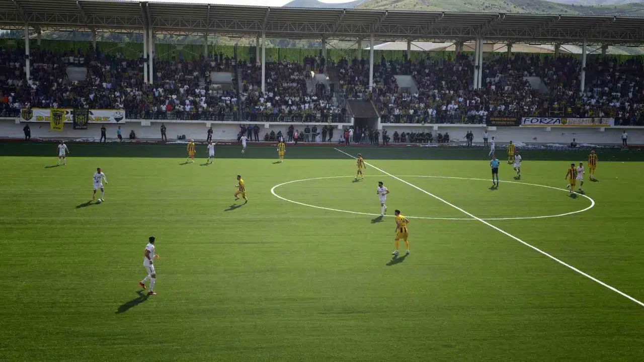 Bitlis’te 3. Lig rüyası gerçek oluyor: Uzatmada gelen zafer taraftarı sokağa döktü