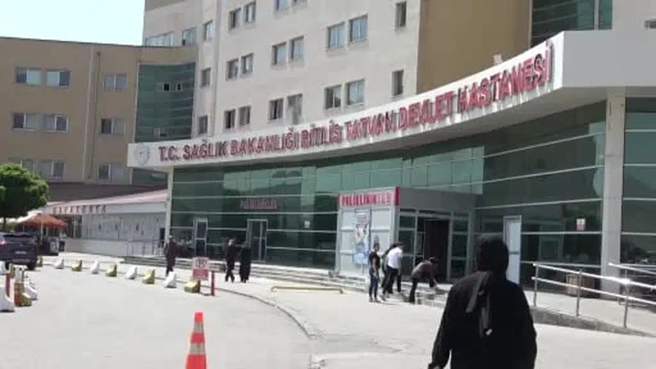 Bitlis'te mekanik pıhtı temizleme yöntemiyle sağlıklarına kavuştu