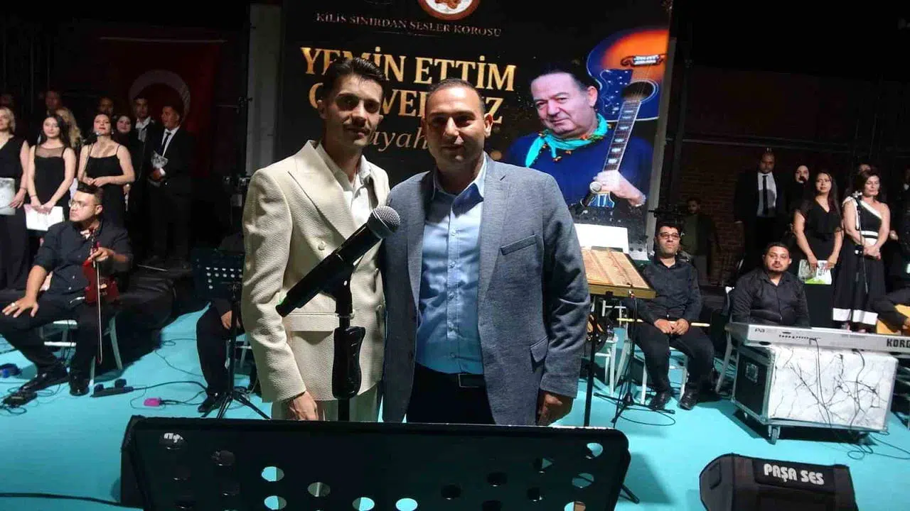 Kilis'te sınırdan sesler korosu konseri büyük ilgi gördü