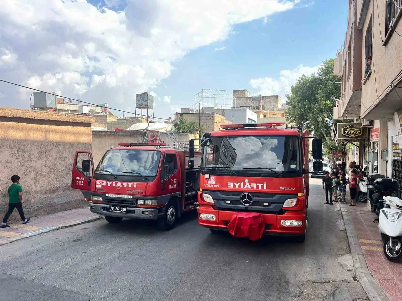 Kilis'te metruk evde çıkan yangına hızlı müdahale