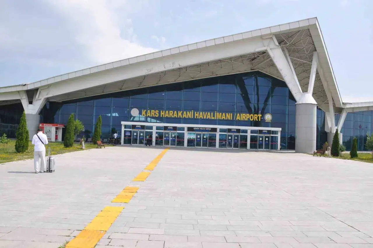 Kars hava trafiği yükselişte: Harakani Havalimanı'nda yolcu sayısı rekor kırdı