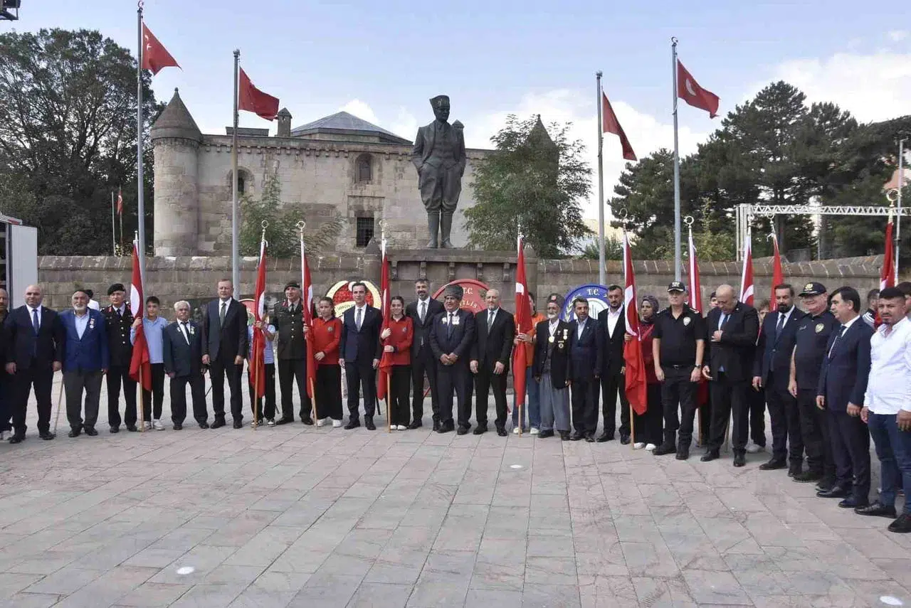Bitlis’te gaziler günü kutlamasında vatanseverlik vurgusu