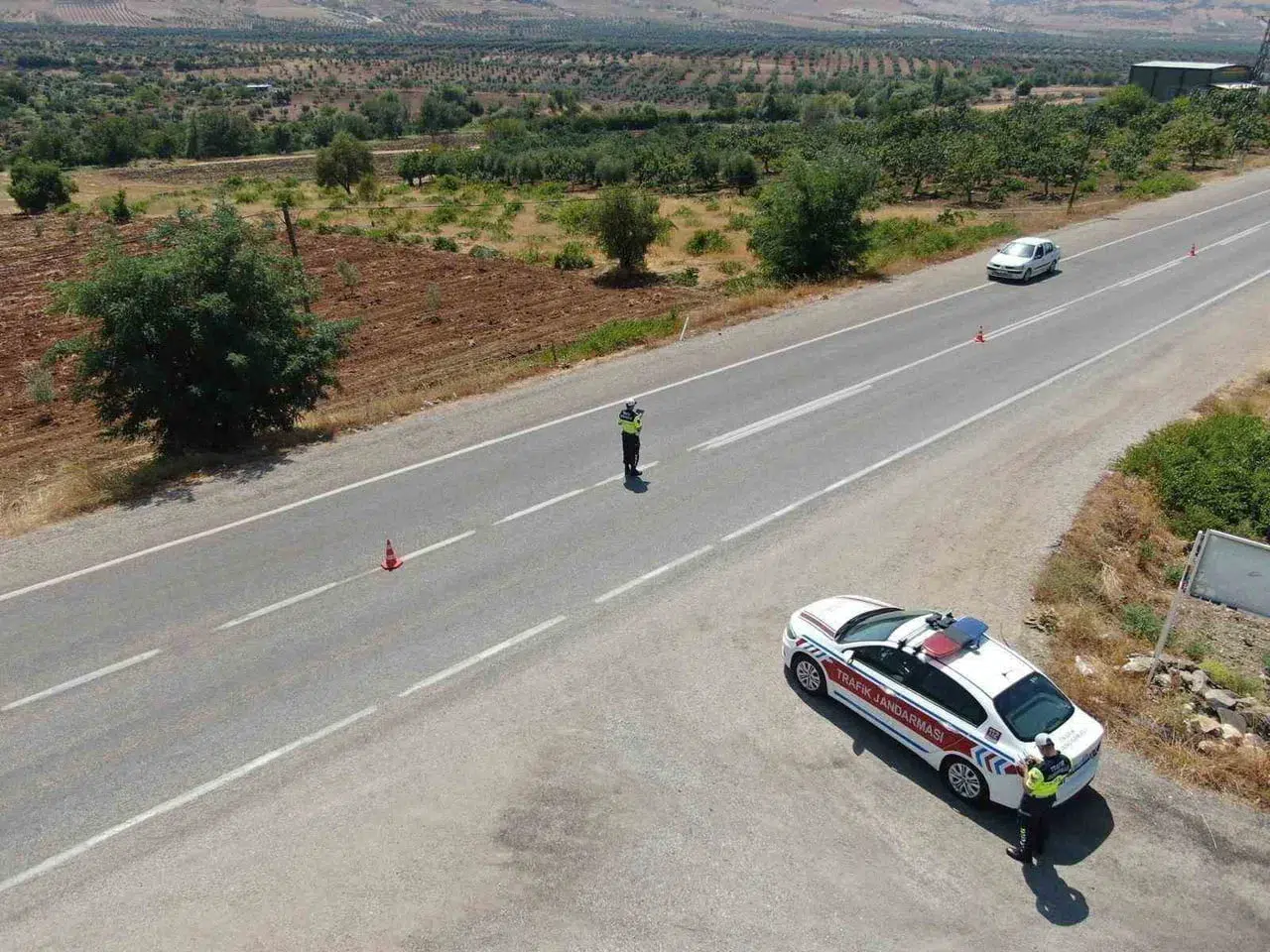 Kilis'te dron destekli trafik denetimi ile güvenlik artırıldı
