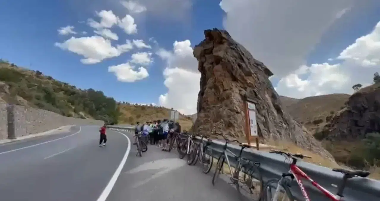 Bisikletle tarihi mirasa sahip çıkma: Bitlis’te Deliklitaş için pedal çevrildi