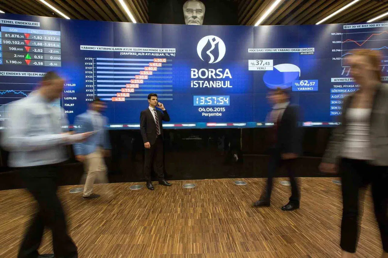 Borsa güne düşüşle başlarken bankacılık endeksi yükselişte