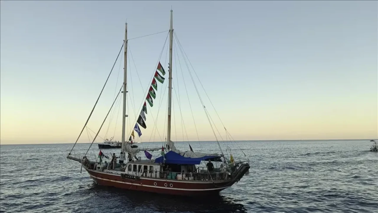 Alma gemisine İsrail saldırısı: Sumud Filosu'nda iletişim kesildi