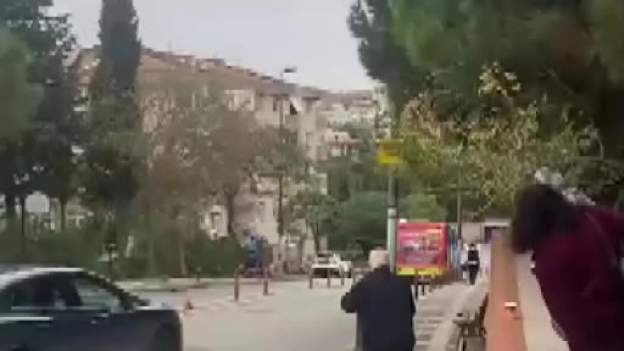 Üsküdar’da Freni patlayan otobüs boşlukta asılı kaldı!