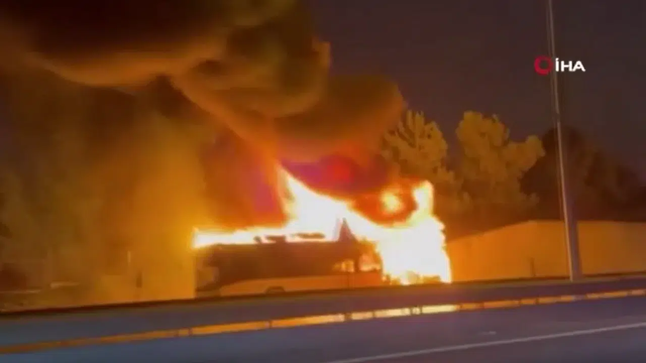 İstanbul trafiğinde alevli sabah! O anlar panik yarattı
