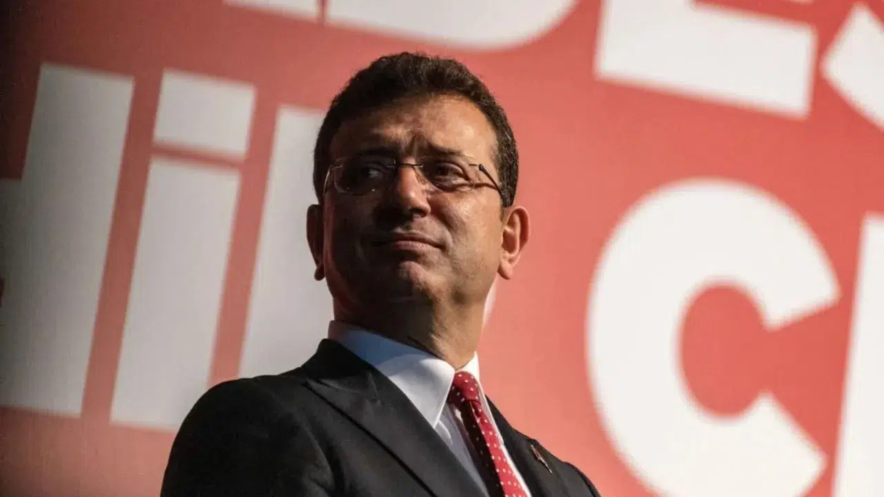 Vatandaş bekliyor, araçlar sırada… İmamoğlu'nun 2019 vaadi hâlâ gündemde