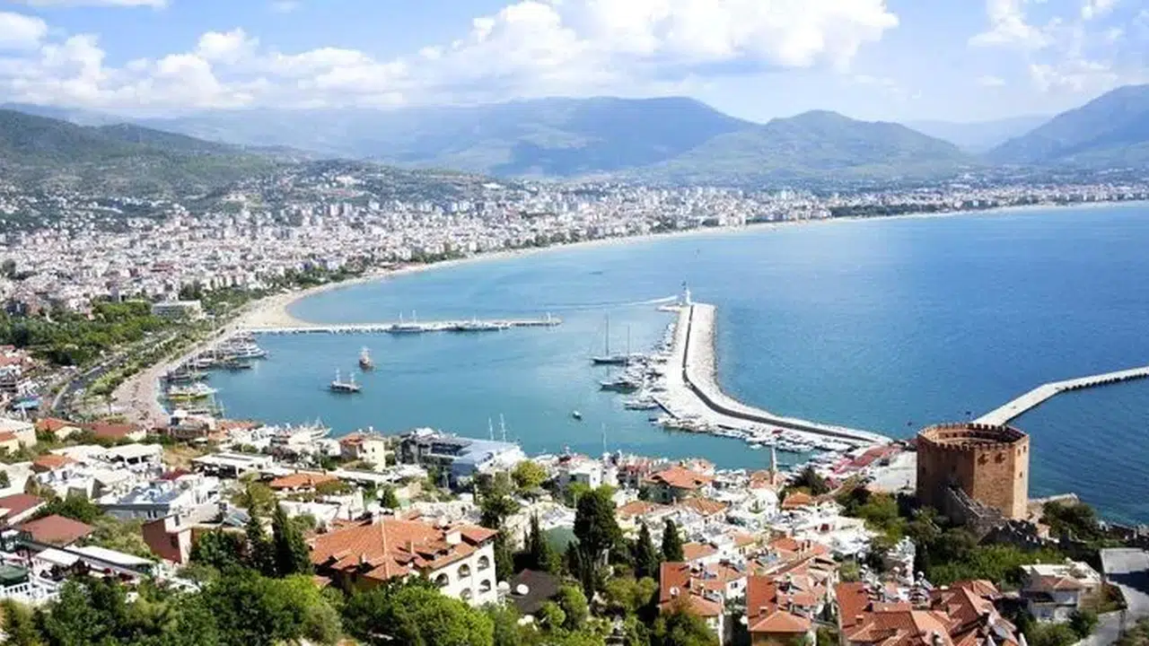 Antalya Döşemealtı Belediyesi'ne yolsuzluk baskını! 10 kişi hedefte