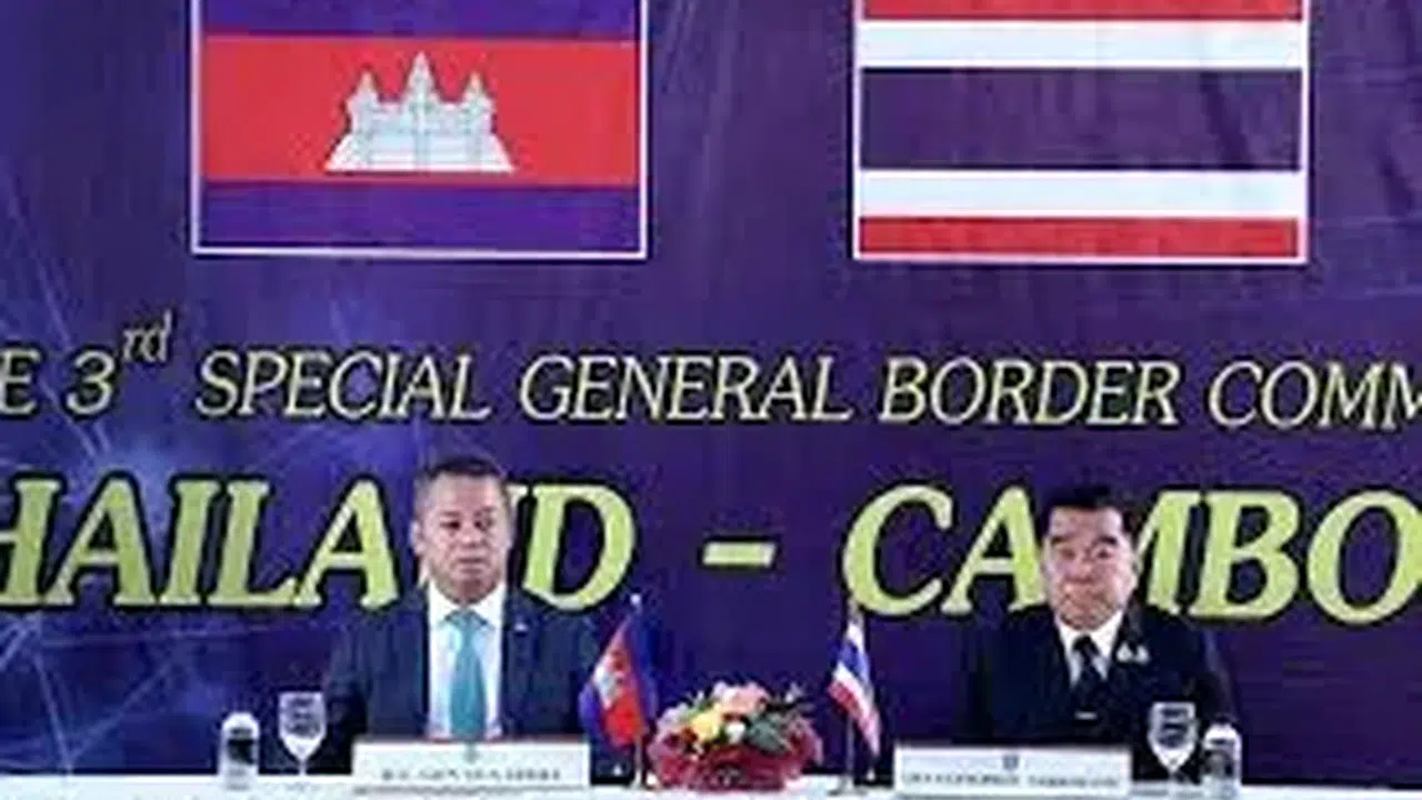 Güneydoğu Asya’da kırılgan ateşkes: 18 asker masada