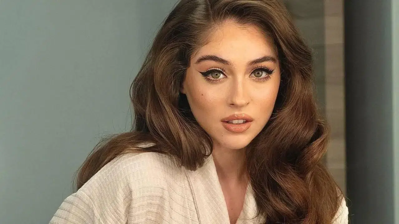 Rol değil karakter meselesi... 'Güller ve Günahlar'ın Zeynep'i Cemre Baysel’den filtresiz itiraflar!