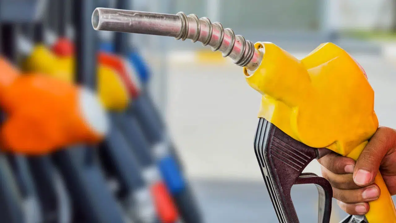 Yeni yılın ilk zammı akaryakıta: Benzin ve motorin fiyatları ne olacak?