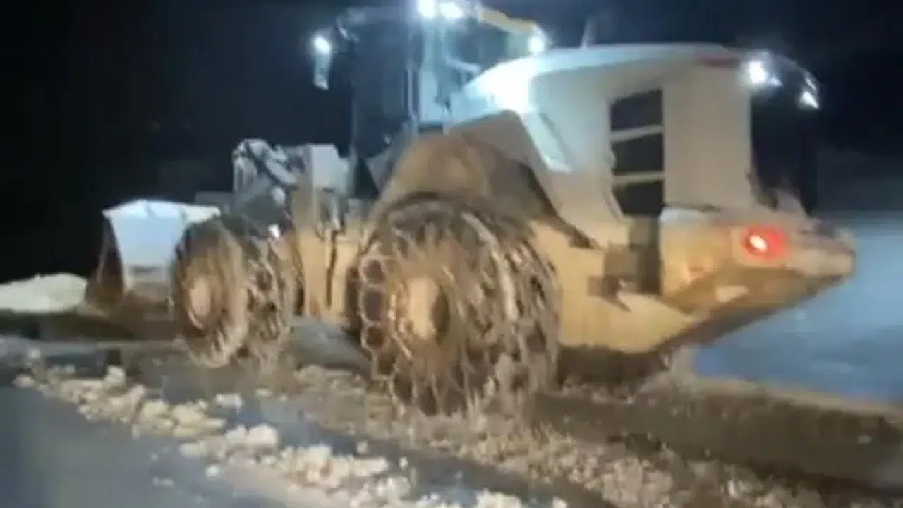 Muş beyaza büründü! 250 köy yolu ulaşıma kapandı