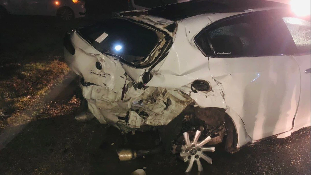 Bilecik’te ıslak zemin, kuru acı! Araba dans pistine çıktı...