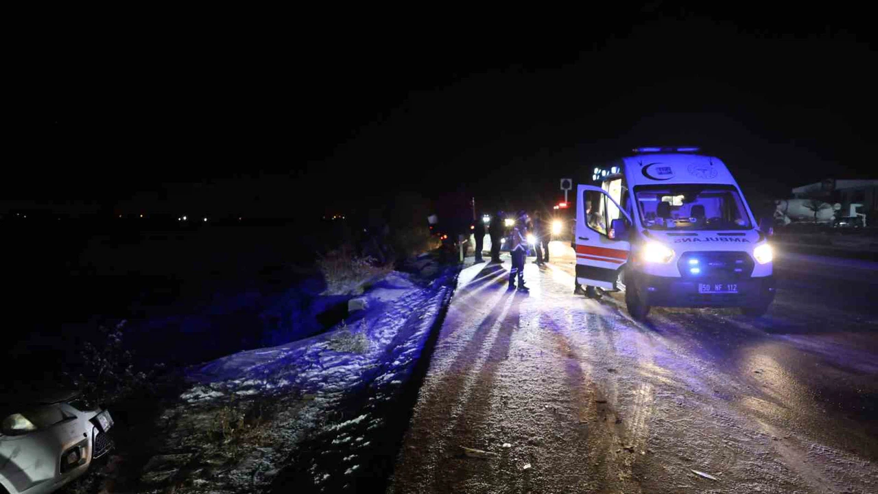 Yollar buz pistine döndü: Nevşehir’de zincirleme kazalar!